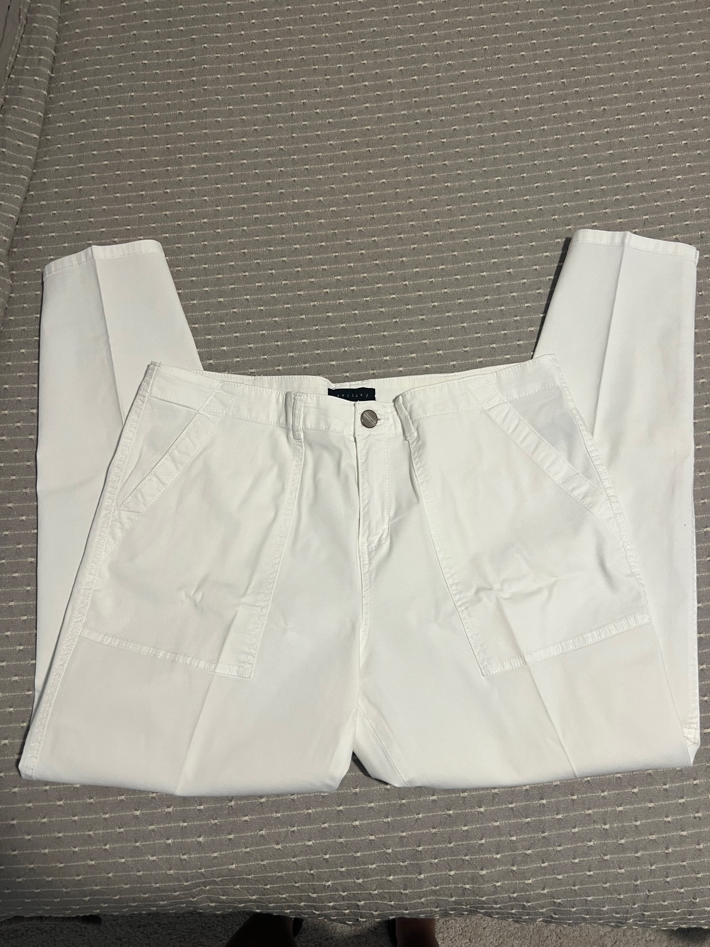 EUC Women’s Sanctuary White Cropped Utility Pants - 32